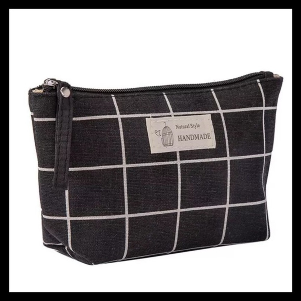 “IT’S IN THE BAG” MAKEUP BAG-COSMETIC BAG- NEW‎